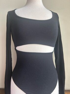 Forever 21 Black Long-Sleeve Cutout Waist Bodysuit